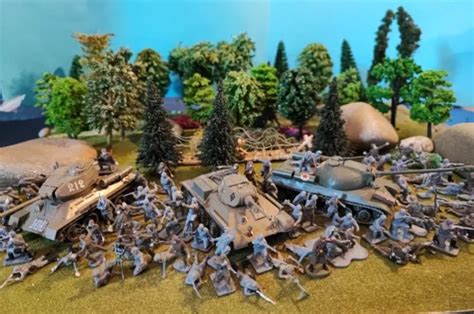 Lot Soldats Anciens Russes Maquettes Chars Airfix Esci Ww