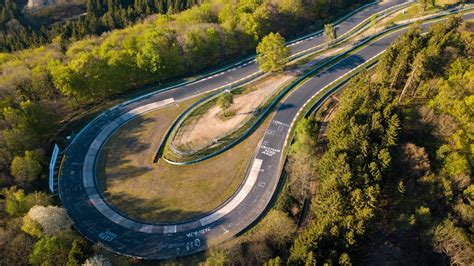 N Rburgring Nordschleife The Green Hell Roarington