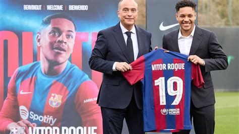 Así ha sido la presentación de Vitor Roque como jugador del FC Barcelona