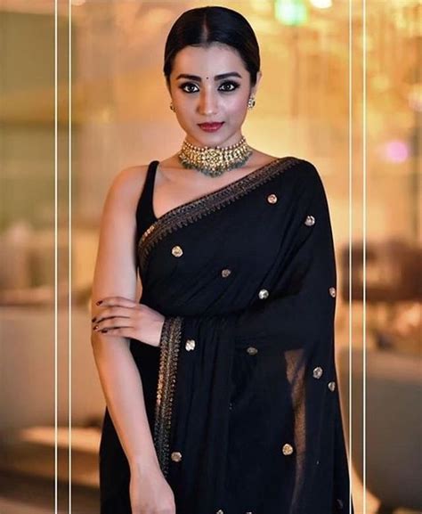 Styling Saree With A Sleeveless Black Blouse Threads Werindia