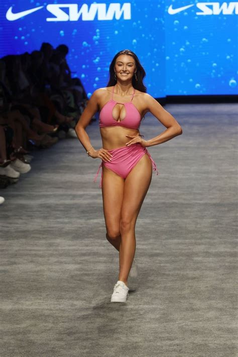 Rachel Pizzolato At Swim Week