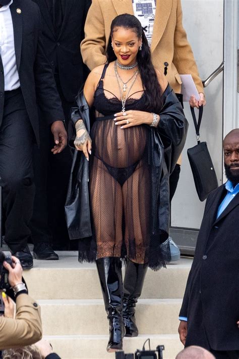 Rihanna Wears Her Sexiest Pregnancy Style Yet To Paris Fashion Week Entertainment Tonight