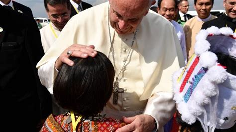 Myanmar Festosa Accoglienza Al Papa Vatican News