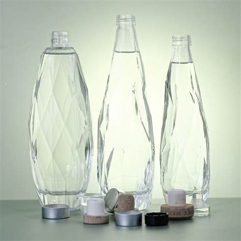 Unique Diamond Cut Water Bottle Link Glass Bottle Manufacturer