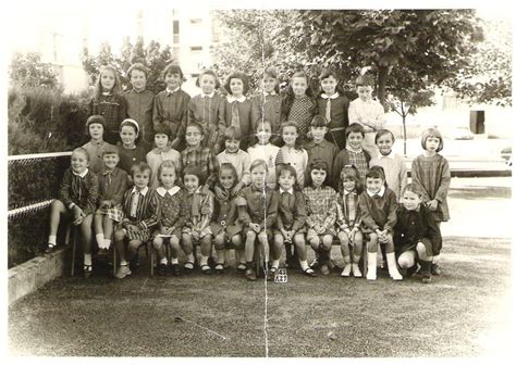 Photo De Classe Ce1 Ou Ce2 De 1968 Ecole Groupe Scolaire Victor Hugo