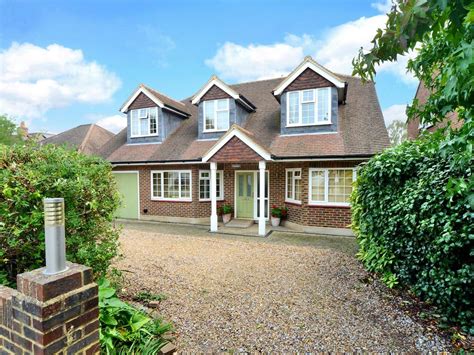 Bed Detached House For Sale In Summerfield Lane Long Ditton