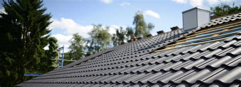 What Are The Pros And Cons Of Tile Roof Installation