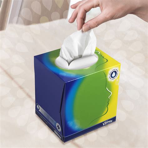 Mouchoirs en papier Kleenex Boîte cubique 8825 Blanc 3 épaisseurs