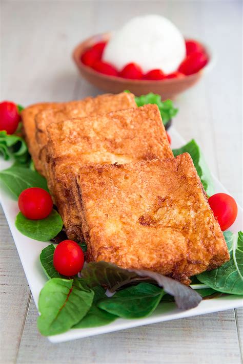 ITALIAN "MOZZARELLA IN CARROZZA" RECIPE & HISTORY