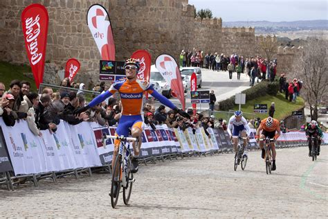 Ciclismo Vuelta A Castilla Y Le N Victoria Y Liderato Para Luis Le N