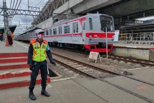 KRL Gangguan Di Stasiun Cikini KAI Commuter Minta Maaf Okezone Economy