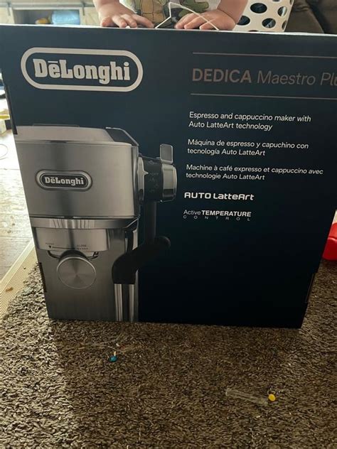 De Longhi Ec M Dedica Maestro Plus Espresso Machine Off