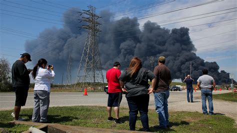 Deer Park Fire: Benzene in Texas City’s Air Briefly Forces Everyone ...