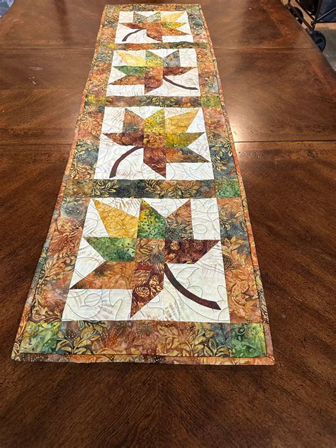 Patchwork Maple Leaf Table Runner Pattern Artofit