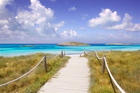 Las 10 Mejores Playas Y Calas De Formentera