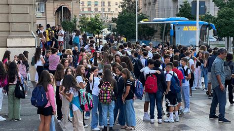 La Spezia è il primo giorno di scuola per oltre 25mila ragazzi Il