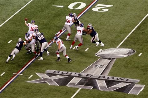 Super Bowl Xlvi New York Giants Vs New England Patriots Pics