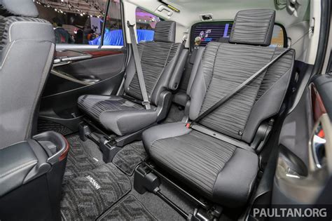 2016 Toyota Innova Second Row Captain Seats 2016 Iims