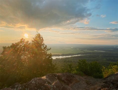 Mount Holyoke Is A Mountain In Western Massachusetts With Amazing Views