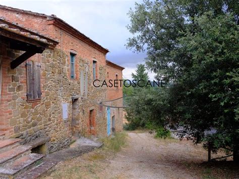 Vendita Cascina In Strada Provinciale Del Calcione San C Lucignano Da