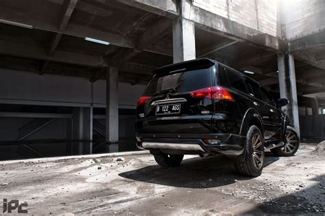 Black Pajero Sport | Sports, Black, Vossen