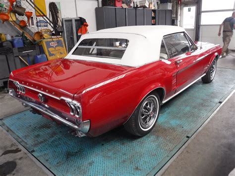 Ford-Mustang '67 convertible red | Joop Stolze Classic Cars