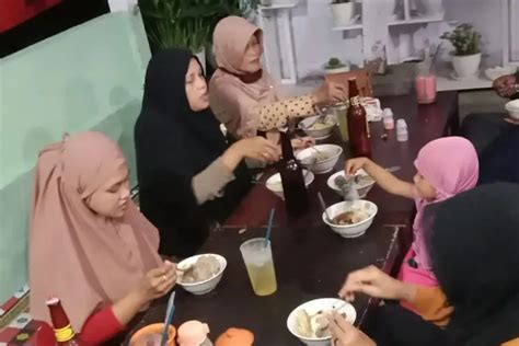 5 Rekomendasi Tempat Penjual Bakso Enak Di Pemalang Rasanya Gurih