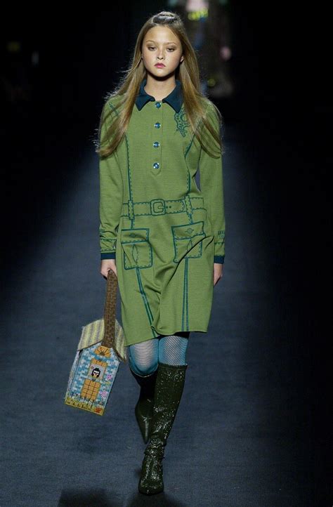 On her 40th birthday revisit devon aoki’s greatest runway moments – Artofit