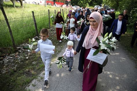 Prije Godina Oslobodioce Logora Za Bo Njake U Liplju Kod Zvornika