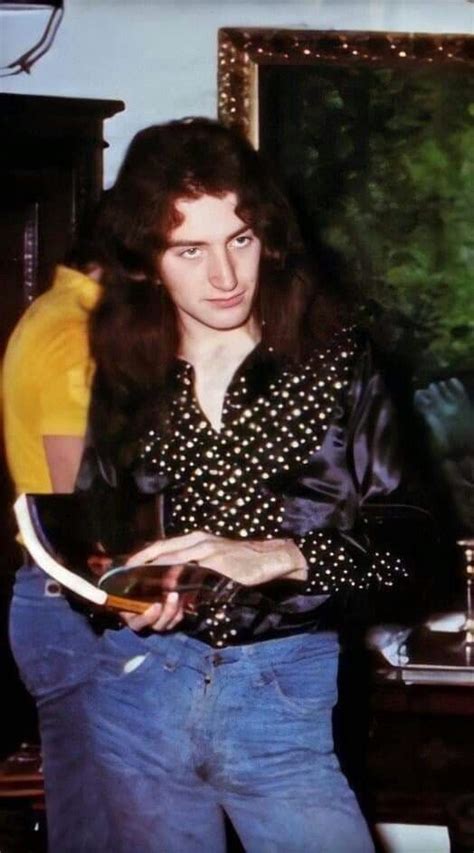 ☆John Deacon | John deacon, Queen, Fotos de banda