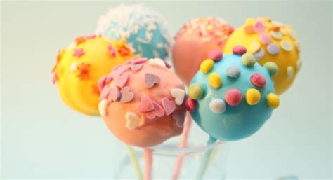 Can You Dip Cake Pops Frosting Cakere