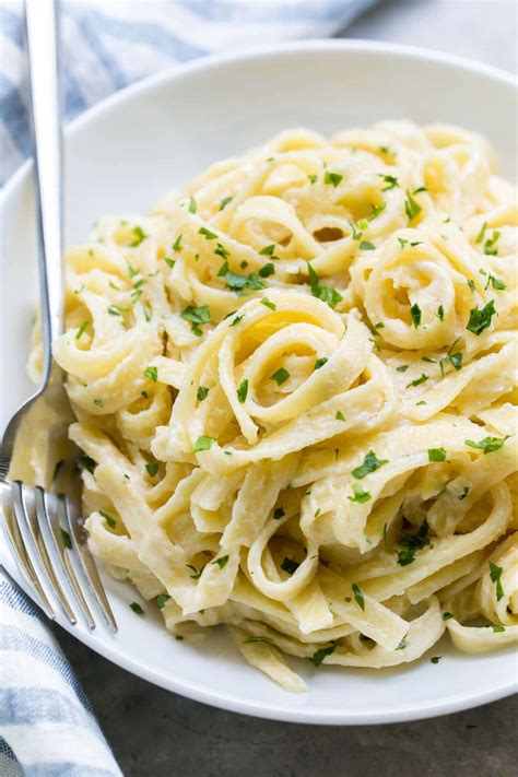 Dairy Free Alfredo Sauce Vegan Option Simply Whisked