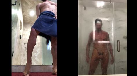 Hot straight stud showering ThisVid En español