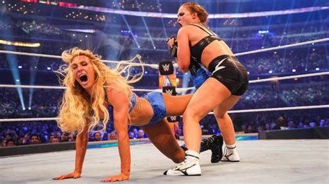 I Was Fixing My Robe Charlotte Flair Explains Her Submission At