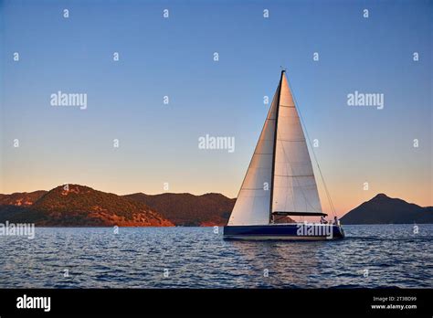 54ft Sailing Yacht Hi Res Stock Photography And Images Alamy