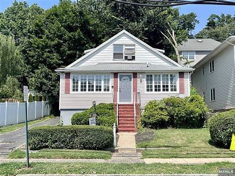 473 Shaler Blvd Ridgefield Nj 07657 Zillow