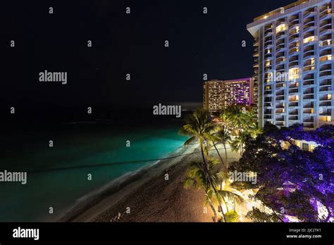 Waikiki Beach & Moana Surfrider Hotel, Oahu, Hawaii Stock Photo - Alamy