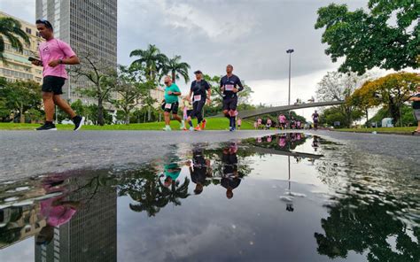 Passagem De Frente Fria Traz Chuva Para O Rio Neste Domingopassagem De