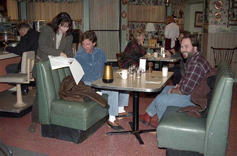 21 Behind The Scenes Pics From Iconic Tv Sitcoms Ebaums World