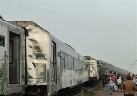 Breaking News Dua Kereta Tabrakan Di Cicalengka Bandung Gerbong