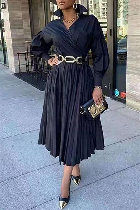 Elegant V Neck Long Sleeve Pleated Maxi Dress