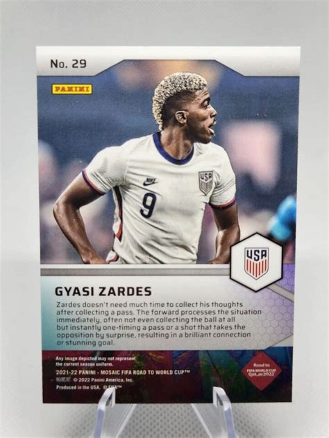 Panini Mosaic Fifa Road To World Cup Gyasi Zardes Pitch Masters