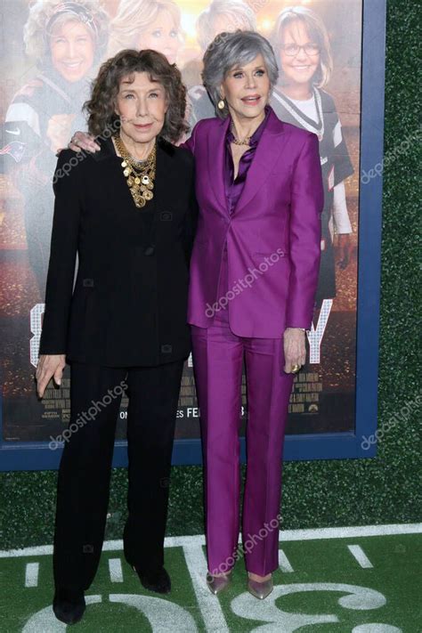 LOS ANGELES JAN 31 Lily Tomlin Jane Fonda At The 80 For Brady Los