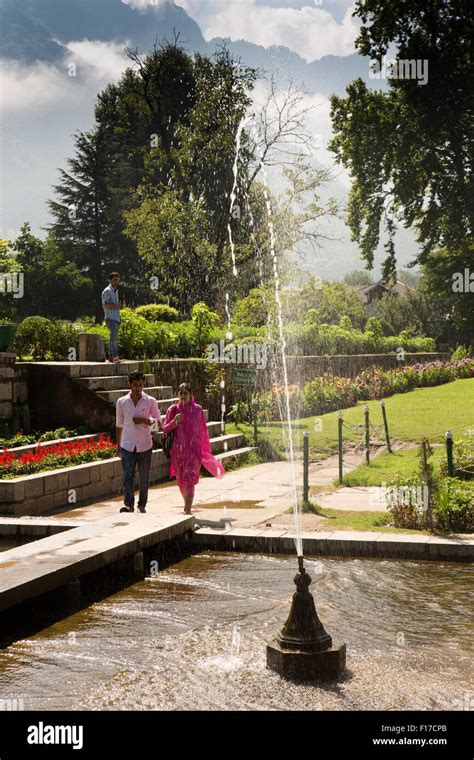 Shalimar bagh mughal gardens hi-res stock photography and images - Alamy