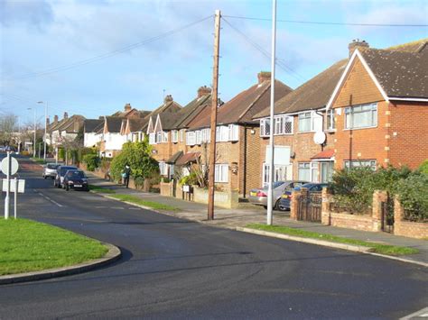 Suburbia Surbiton © Colin Smith Cc By Sa20 Geograph Britain And