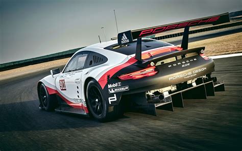 Porsche 911 RSR On Track Wallpaper