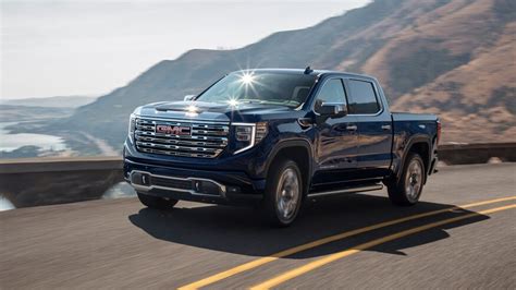 2022 Gmc Sierra 1500 Buyer S Guide Reviews Specs Comparisons