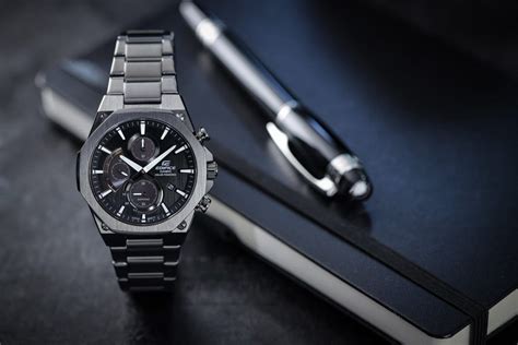EFS-S570DC-1A | EDIFICE รูปทรงเพรียวบางประดับคริสตัลแซฟไฟร์ | CASIO ...