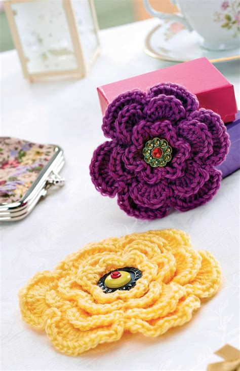 Top Crochet Patterns - Layered crochet flower brooch