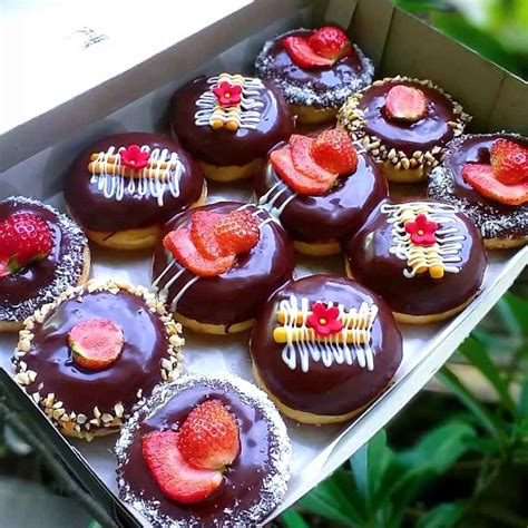 Open Order Donat Kentang Hias Isi 12 Sweet Donuts Madiun